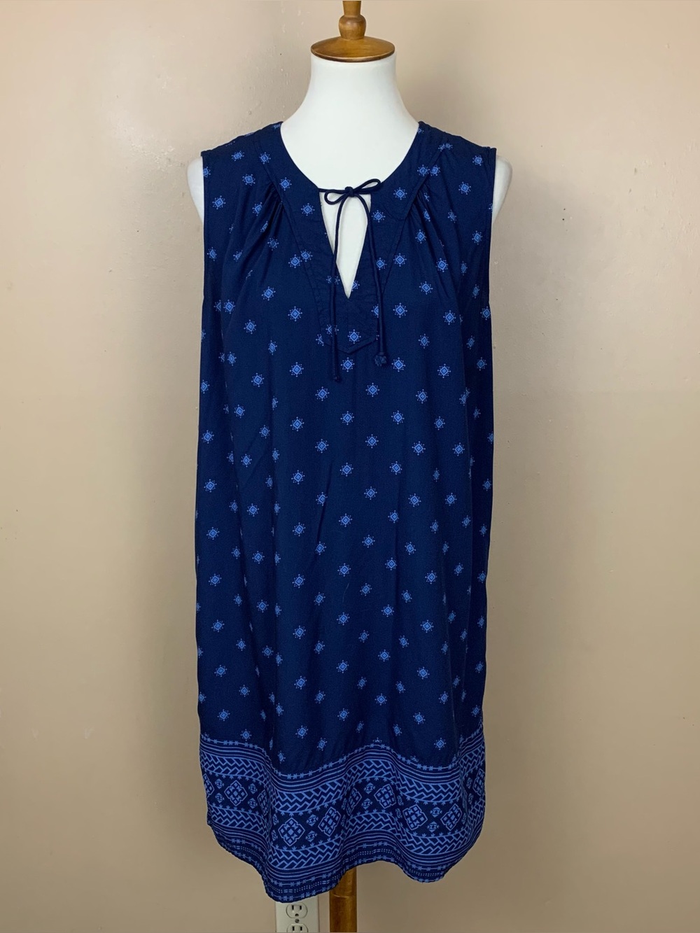 Old Navy Womens Large Dark Blue Boho Print Sleeveless Rayon Tied Summer Dress